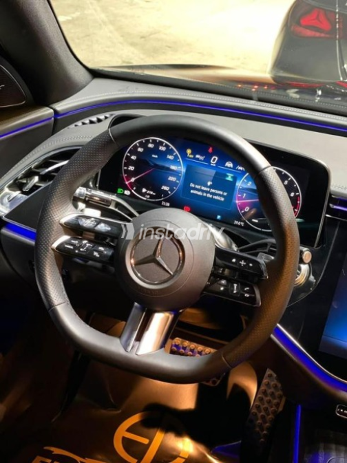 Mercedes E 200 2026 Black Automatic Used for Sale in Nasr city - 10