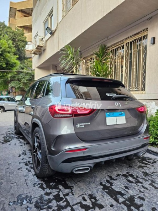Mercedes GLA 200 2021 Gray Automatic Used for Sale in Heliopolis - 10