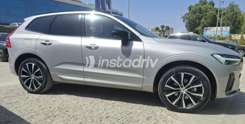 فولفو XC60 2025 فضي أوتوماتيك مستعملة للبيع في القاهرة الكبرى ( القاهرة - الجيزة) - 2