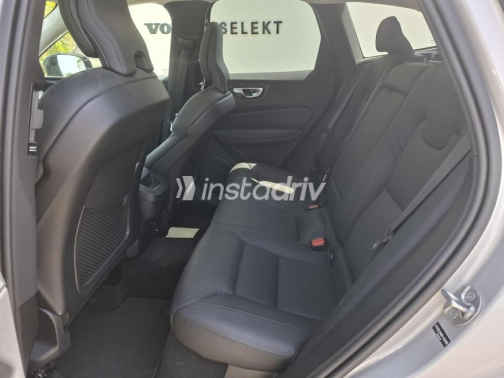 فولفو XC60 2025 فضي أوتوماتيك مستعملة للبيع في القاهرة الكبرى ( القاهرة - الجيزة) - 9