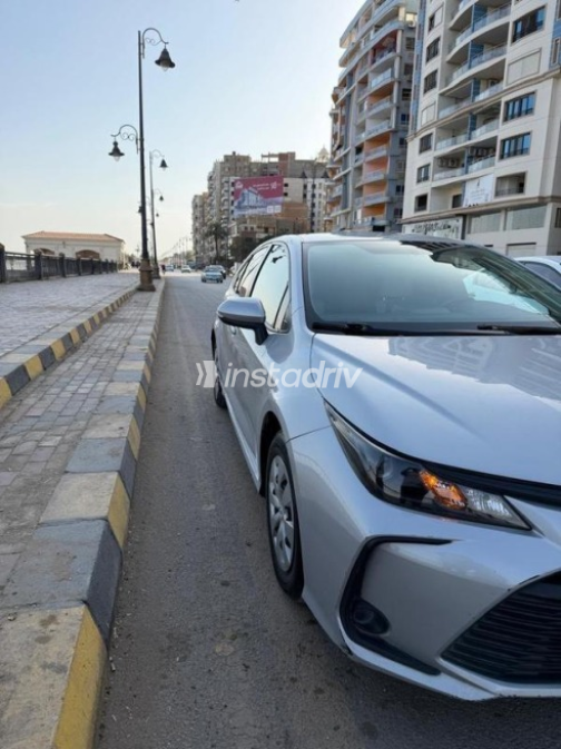Toyota Corolla 2023 Silver Automatic Used for Sale in Beni Suef - 4