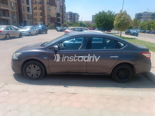 Nissan Sentra 2020 White Automatic Used for Sale in Cairo - 2
