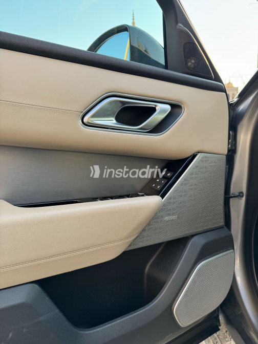 Land Rover Range Rover 2021 Gray Automatic Used for Sale in Greater Cairo ( Cairo + Giza) - 2