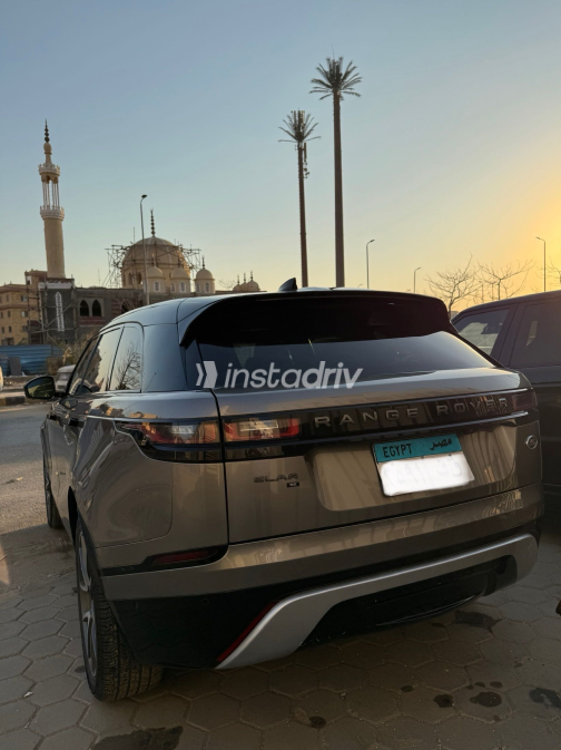 Land Rover Range Rover 2021 Gray Automatic Used for Sale in Greater Cairo ( Cairo + Giza) - 4