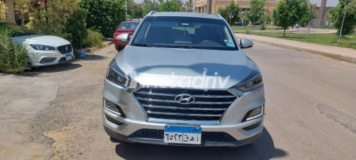 Hyundai Tucson 2021 White Automatic Used for Sale in Cairo - 2