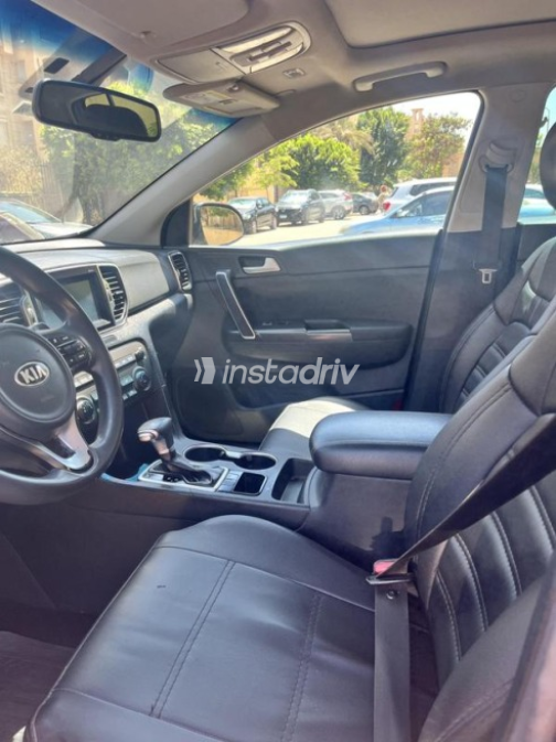 Kia Sportage 2019 Black Automatic Used for Sale in Greater Cairo ( Cairo + Giza) - 6