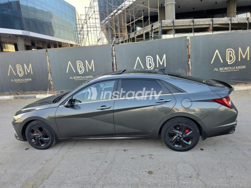 Hyundai Elantra CN7 2022 Dark Gray Automatic Used for Sale in Nasr city - 5
