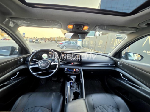 Hyundai Elantra CN7 2022 Dark Gray Automatic Used for Sale in Nasr city - 6