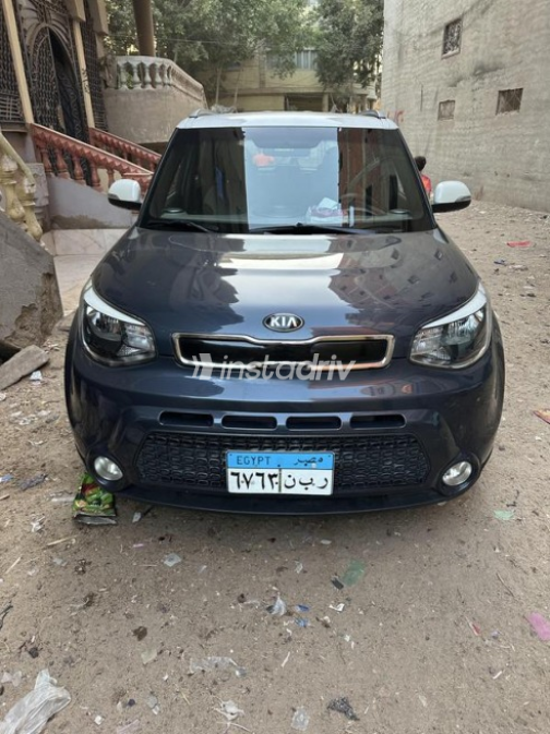 Kia Soul 2015 Dark Blue Automatic Used for Sale in Sharqia - 1