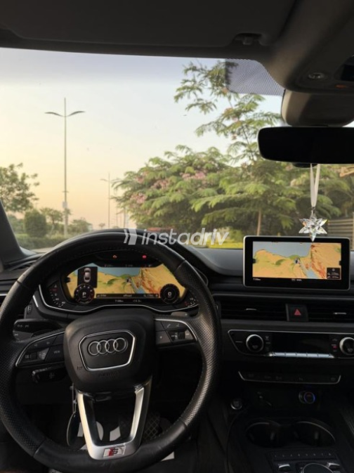 اودي A5 2019 أبيض أوتوماتيك مستعملة للبيع في مدينتى - 3
