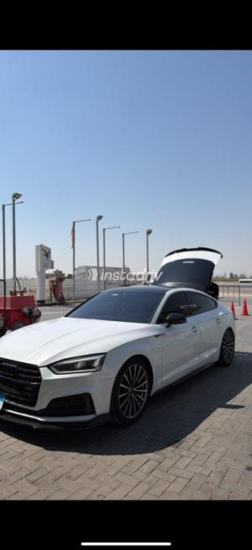اودي A5 2019 أبيض أوتوماتيك مستعملة للبيع في مدينتى - 8