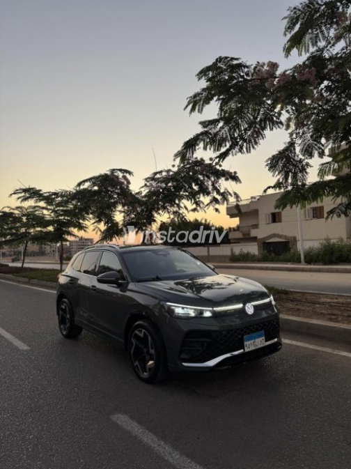 Volkswagen Tiguan 2025 Bronze Automatic Used for Sale in 10th of Ramadan - 1