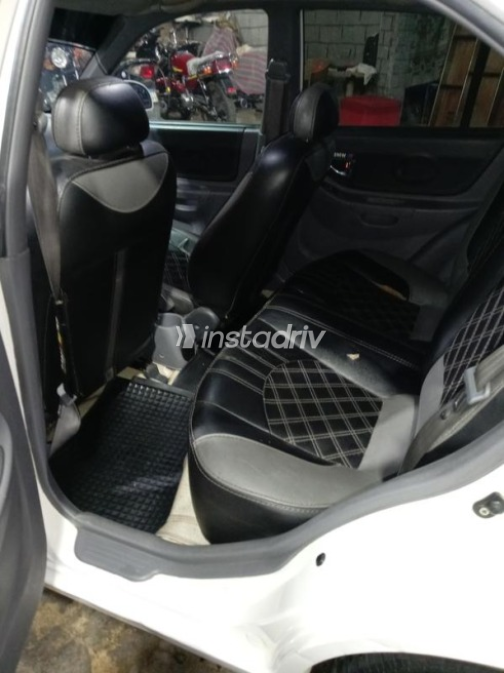 Hyundai Verna 2017 White Manual Used for Sale in Imbaba - 2