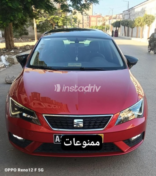 Seat Leon 2020 Burgundy Automatic Used for Sale in Damietta - 1