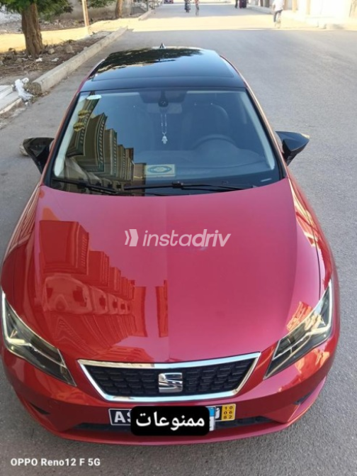 Seat Leon 2020 Burgundy Automatic Used for Sale in Damietta - 4