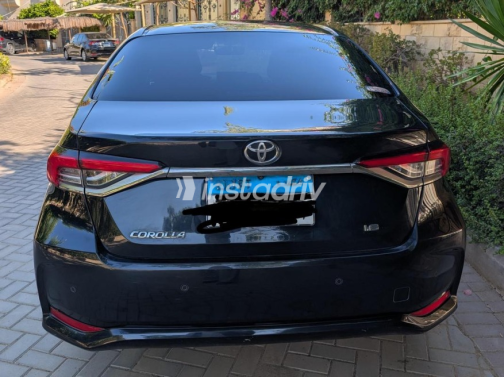 Toyota Corolla 2022 Black Automatic Used for Sale in Cairo - 3