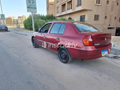 Renault Clio 2001 Red Manual Used for Sale in Hadayek October - 4