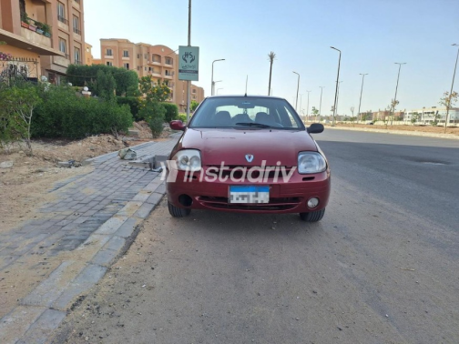 Renault Clio 2001 Red Manual Used for Sale in Hadayek October - 8
