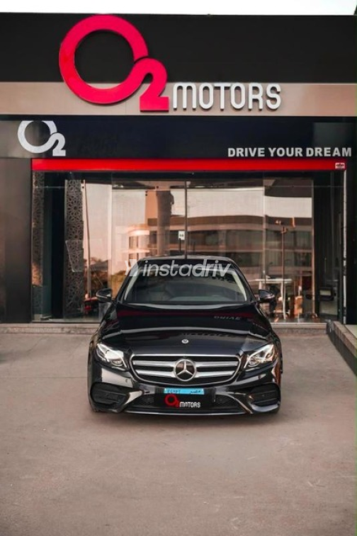 Mercedes E 350 2017 Black Automatic Used for Sale in Cairo - 1
