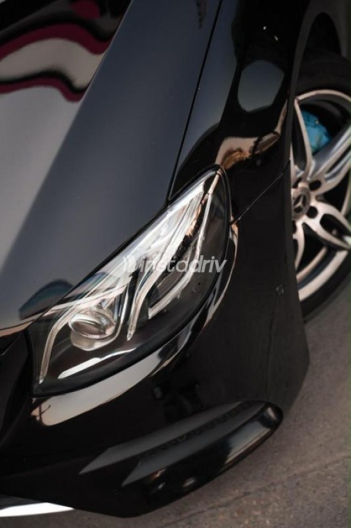 Mercedes E 350 2017 Black Automatic Used for Sale in Cairo - 4