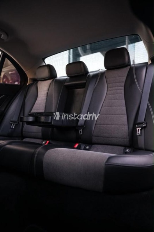 Mercedes E 350 2017 Black Automatic Used for Sale in Cairo - 5