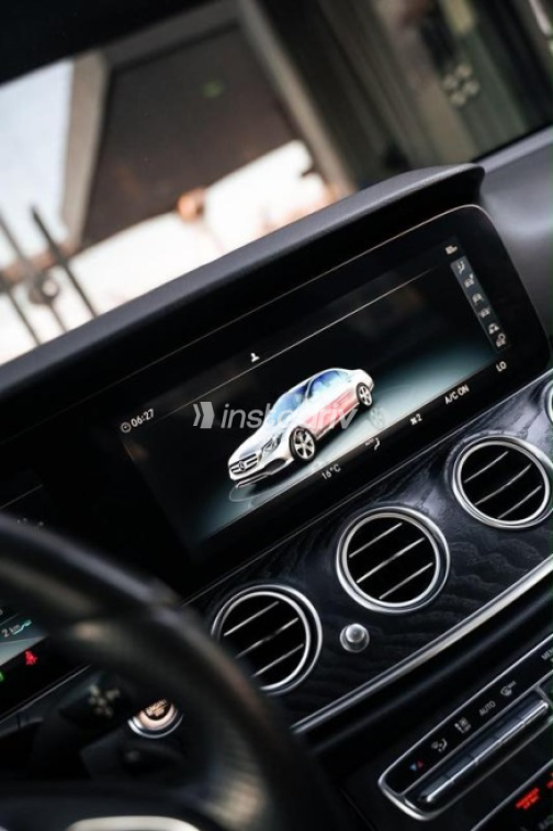 Mercedes E 350 2017 Black Automatic Used for Sale in Cairo - 7