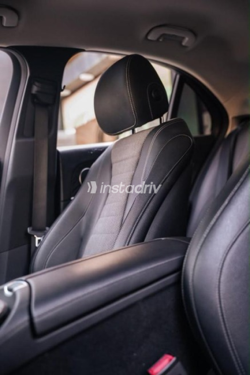 Mercedes E 350 2017 Black Automatic Used for Sale in Cairo - 8
