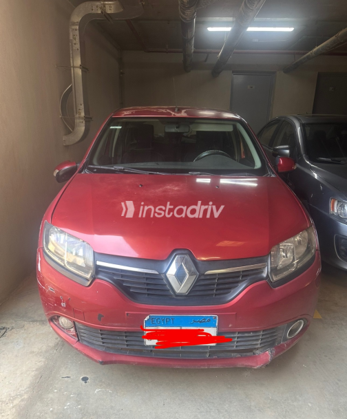 Renault Sandero 2017 Red Automatic Used for Sale in Greater Cairo ( Cairo + Giza) - 3