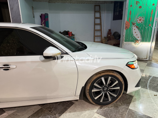 Honda Civic 2023 White Automatic Used for Sale in Greater Cairo ( Cairo + Giza) - 1