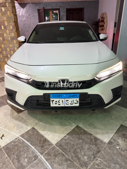 Honda Civic 2023 White Automatic Used for Sale in Greater Cairo ( Cairo + Giza) - 6