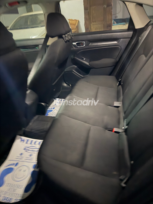 Honda Civic 2023 White Automatic Used for Sale in Greater Cairo ( Cairo + Giza) - 10