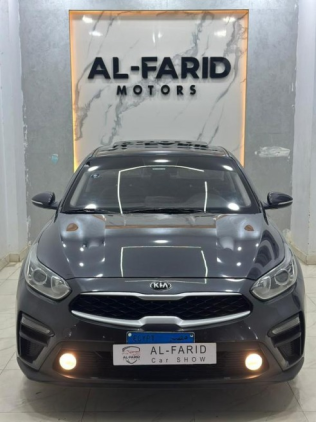 كيا سيراتو 2019 رمادي أوتوماتيك مستعملة للبيع في القاهرة الكبرى ( القاهرة - الجيزة)