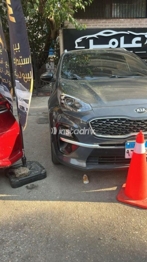Kia Sportage 2020 Gray Automatic Used for Sale in Mohandessin - 2