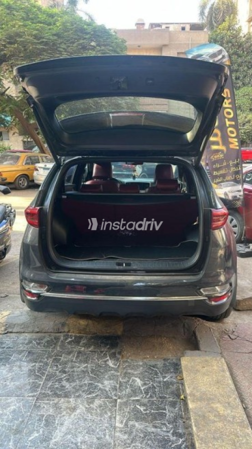 Kia Sportage 2020 Gray Automatic Used for Sale in Mohandessin - 4