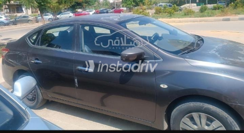 نيسان سنترا 2020 رمادي غامق أوتوماتيك مستعملة للبيع في العبور - 2