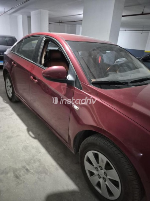 Chevrolet Cruze 2010 Burgundy Automatic Used for Sale in Helwan - 2