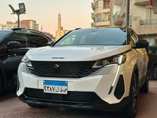بيجو 3008 2024 أبيض أوتوماتيك مستعملة للبيع في الفيوم