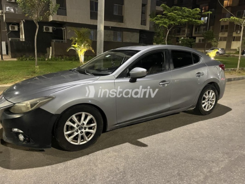 Mazda 3 2017 Silver Automatic Used for Sale in Sheikh Zayed City - 2