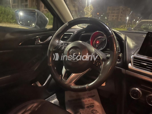 Mazda 3 2017 Silver Automatic Used for Sale in Sheikh Zayed City - 6