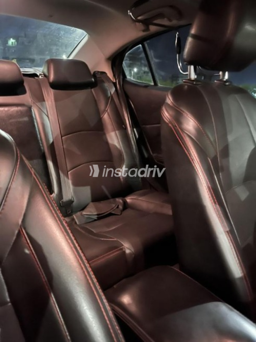 Mazda 3 2017 Silver Automatic Used for Sale in Sheikh Zayed City - 7