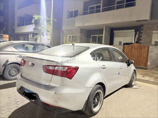 Kia Rio 2017 Silver Automatic Used for Sale in Obour City - 2