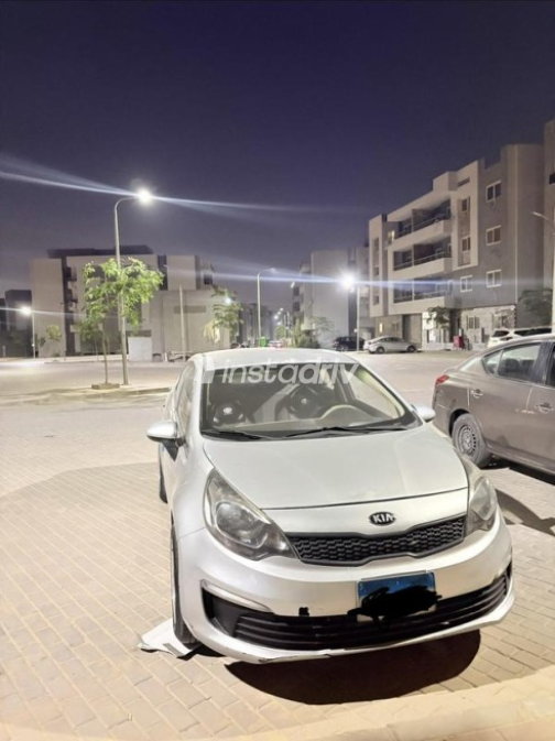 Kia Rio 2017 Silver Automatic Used for Sale in Obour City - 3
