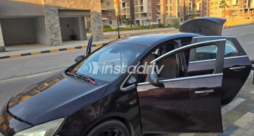 Opel Astra 2013 Brown Automatic Used for Sale in Cairo - 1