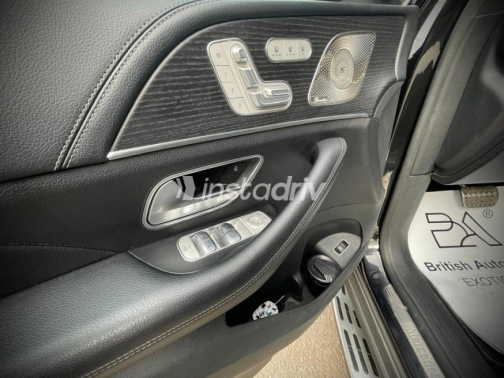 Mercedes GLS 2022 Black Automatic Used for Sale in Cairo - 4