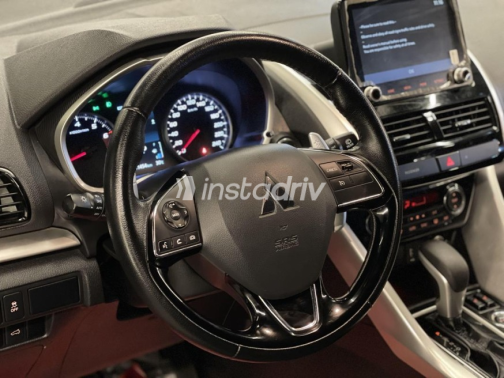 Mitsubishi Eclipse Cross 2024 Silver Automatic Used for Sale in Cairo - 2