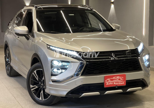 Mitsubishi Eclipse Cross 2024 Silver Automatic Used for Sale in Cairo - 7