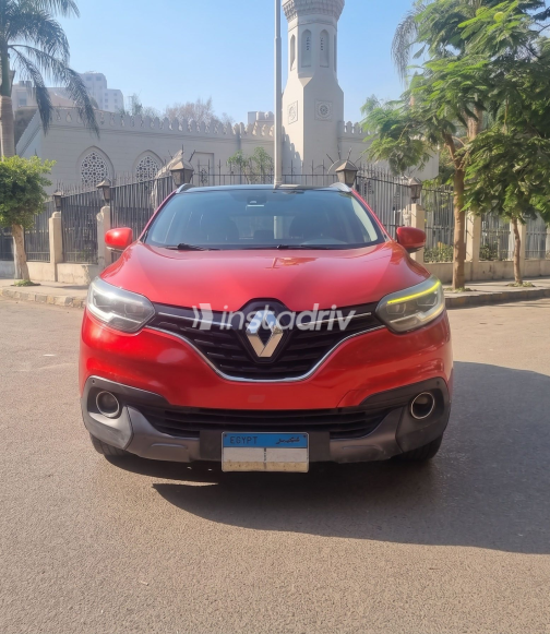 Renault Kadjar 2017 Red Automatic Used for Sale in Greater Cairo ( Cairo + Giza) - 3