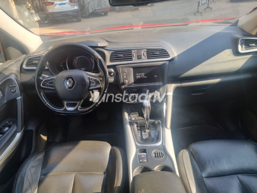 Renault Kadjar 2017 Red Automatic Used for Sale in Greater Cairo ( Cairo + Giza) - 4