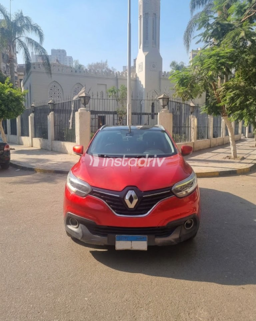 Renault Kadjar 2017 Red Automatic Used for Sale in Greater Cairo ( Cairo + Giza) - 7