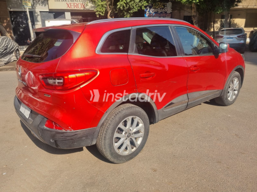 Renault Kadjar 2017 Red Automatic Used for Sale in Greater Cairo ( Cairo + Giza) - 8